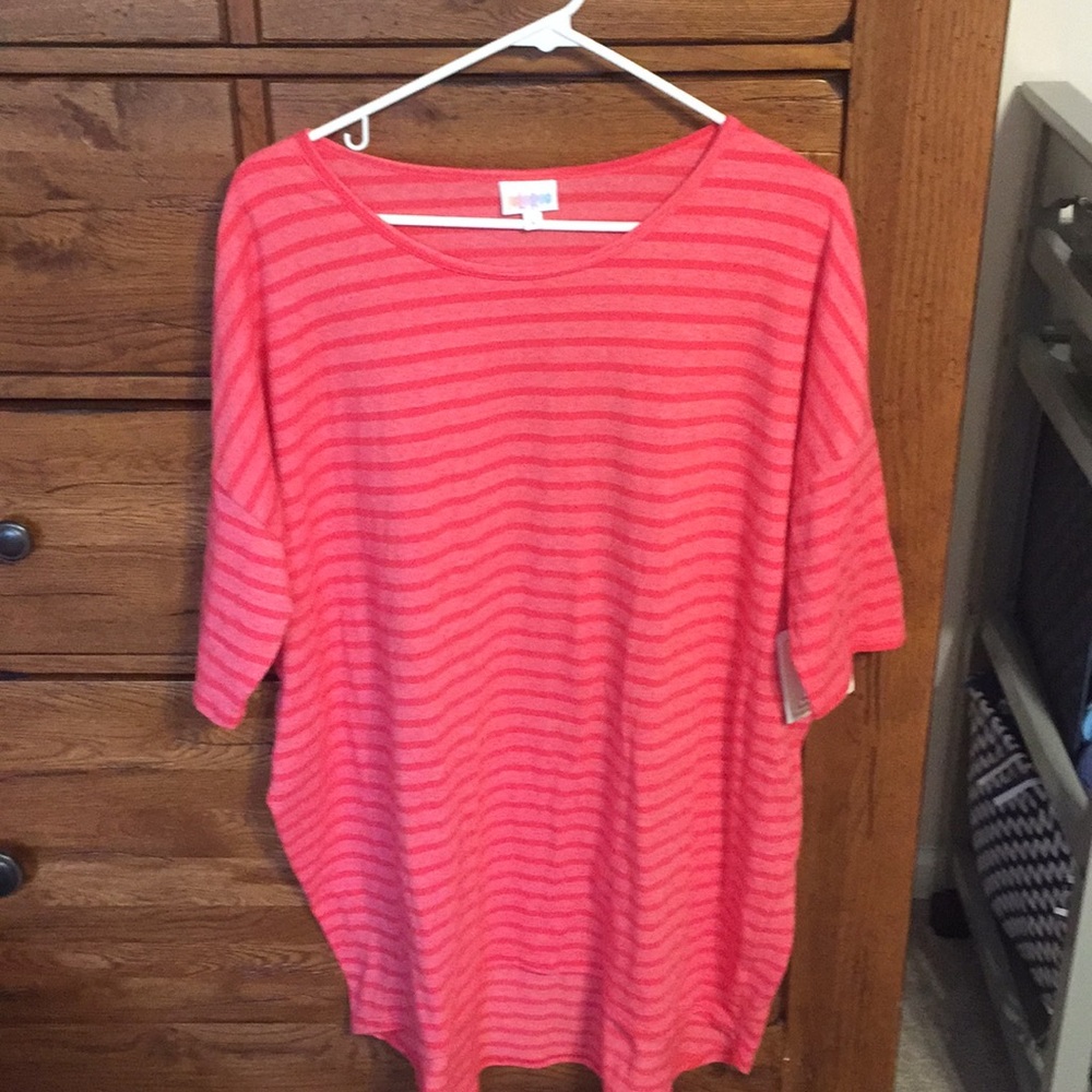Lularoe Irma shirt NWT - Picture 1 of 1